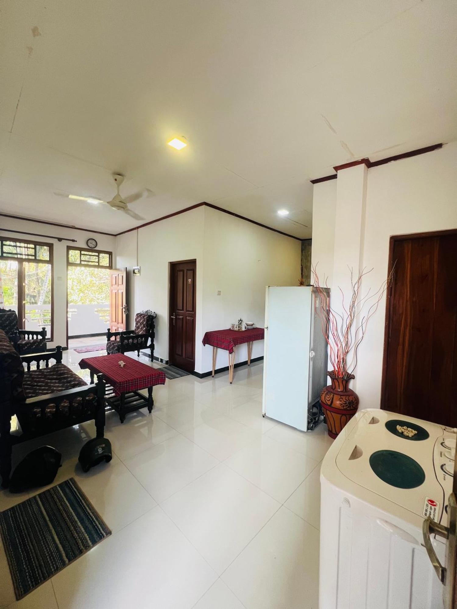 Zen Zone Hotell Weligama Exteriör bild